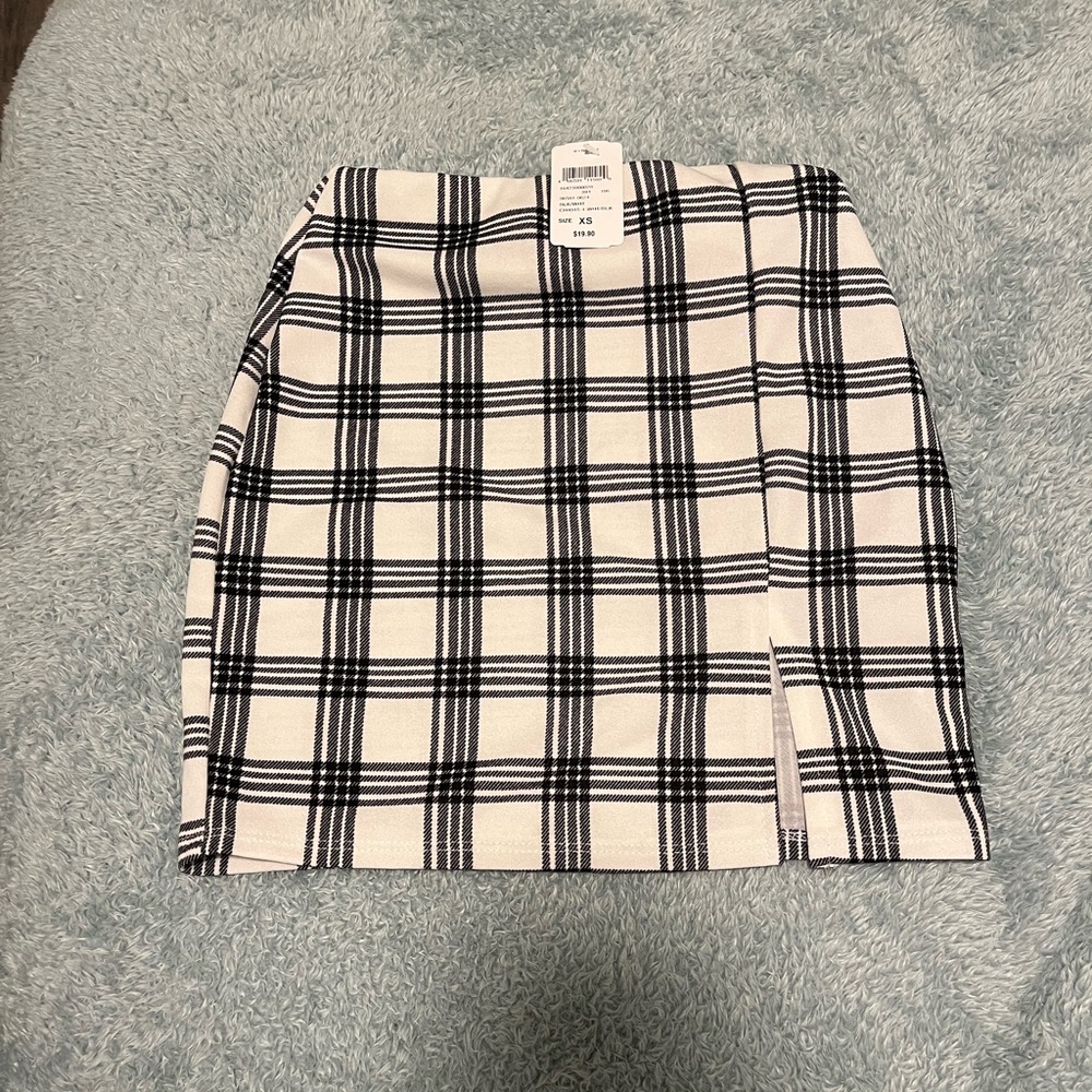 Black/White Plaid Skirt from Windsor